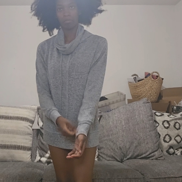 S Gray long sleeve - Picture 3 of 4